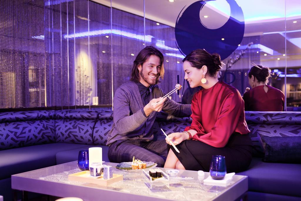 The Domain Bahrain Hotel And Spa - Adults Friendly 16 Years Plus Al Manamah Esterno foto A couple dining at the restaurant