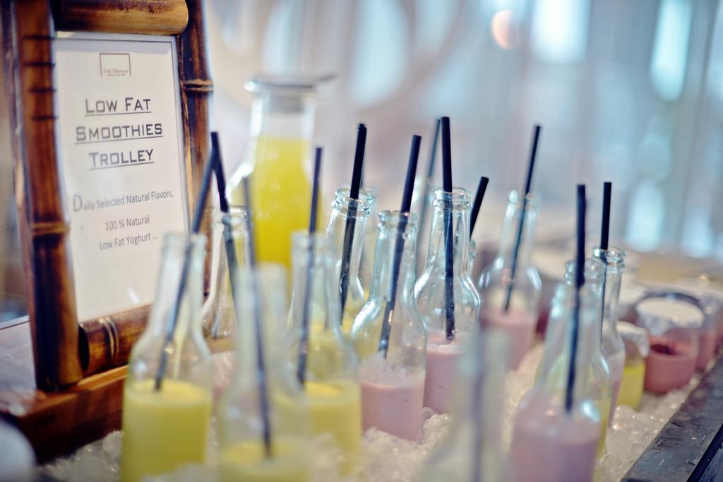 The Domain Bahrain Hotel And Spa - Adults Friendly 16 Years Plus Al Manamah Esterno foto Smoothies at a buffet