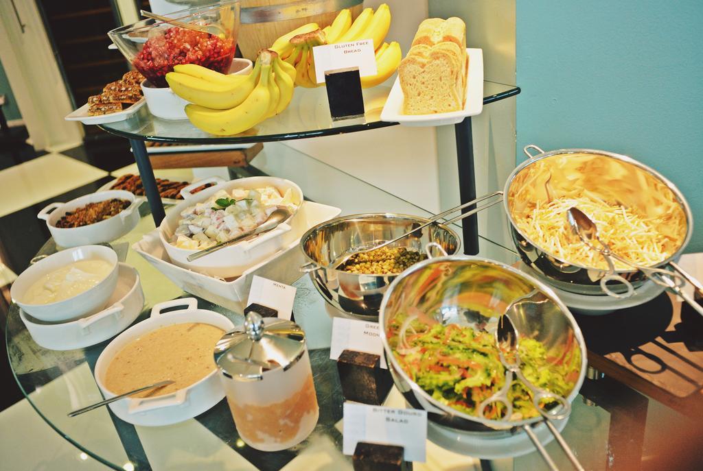 The Domain Bahrain Hotel And Spa - Adults Friendly 16 Years Plus Al Manamah Esterno foto A selection of Indian breakfast items